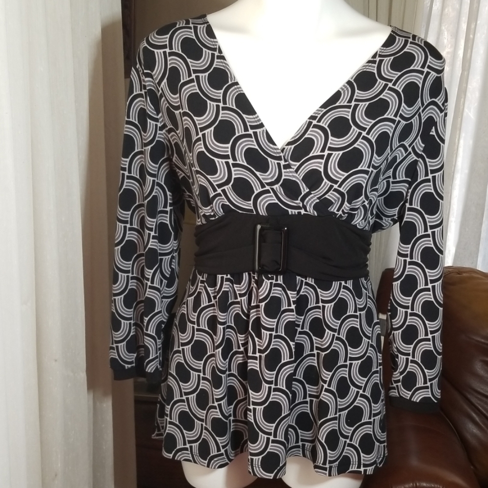 APT. 9 Geometric Blouse with Belt Size Large - Picture 1 of 6
